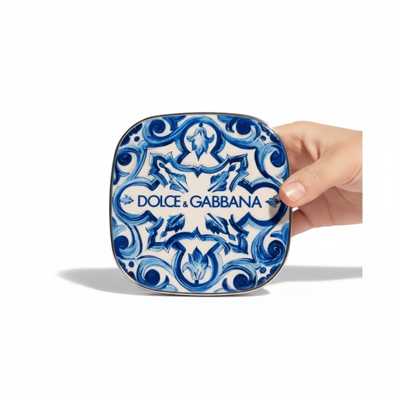 Dolce & Gabbana Solar Glow Compact – Limited Edition Blue Majolica Design - Picture 1 of 2